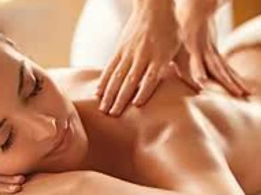 Deeptisue massage  3